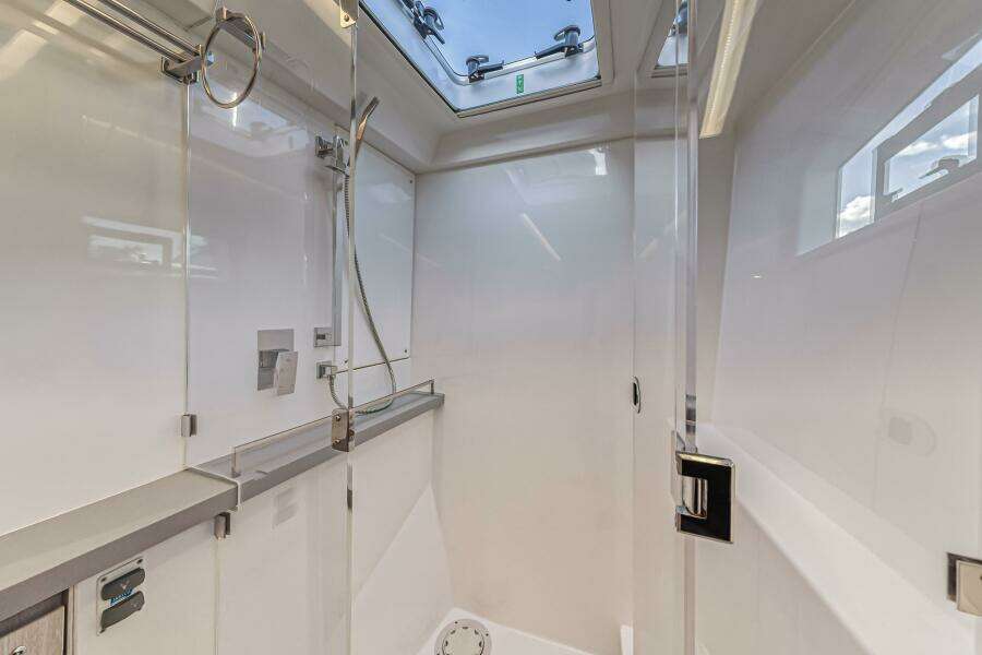 Uncaged 45ft Leopard Yacht For Sale