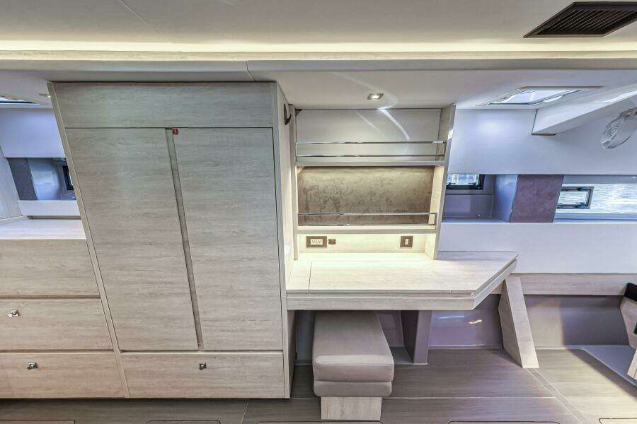 Uncaged 45ft Leopard Yacht For Sale