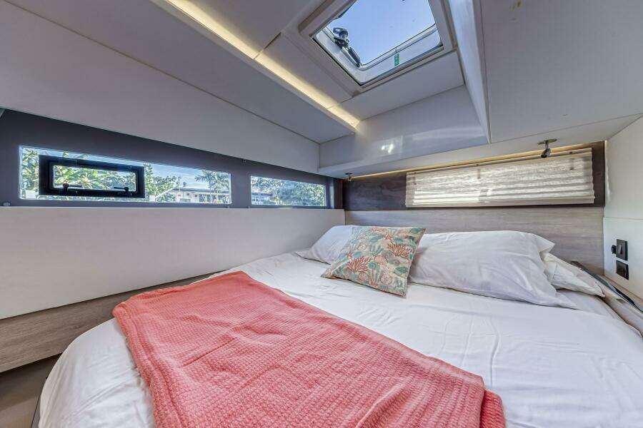 Uncaged 45ft Leopard Yacht For Sale