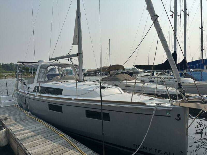 Eugenia 35ft Beneteau Yacht For Sale