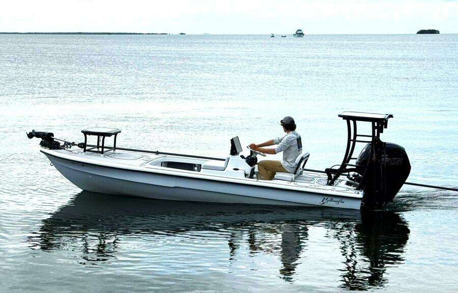 17ft Yellowfin Yacht For Sale
