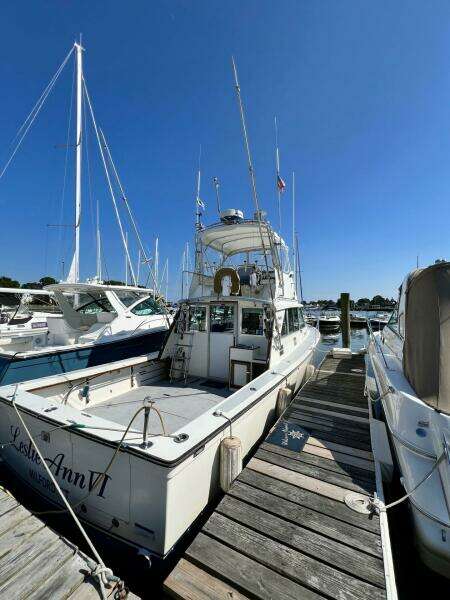 Leslie Ann 35ft Henriques Yacht For Sale