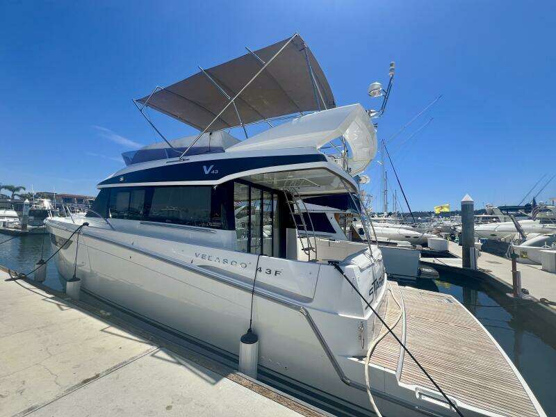 44ft Jeanneau Yacht For Sale