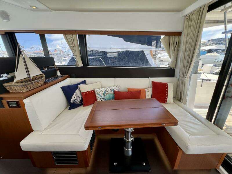 44ft Jeanneau Yacht For Sale