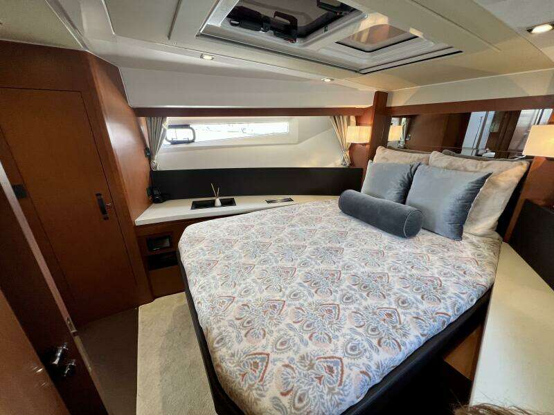 44ft Jeanneau Yacht For Sale