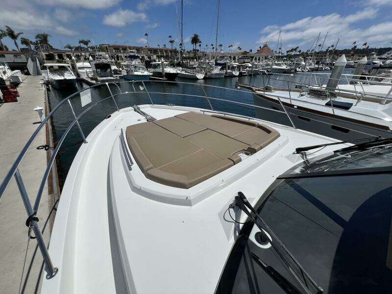 44ft Jeanneau Yacht For Sale