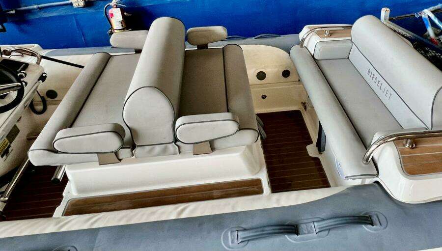 Williams Jet Tender 16'5” 2020