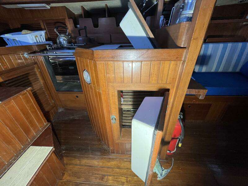 Sans Souci 37ft Tayana Yacht For Sale