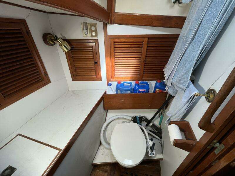 Sans Souci 37ft Tayana Yacht For Sale