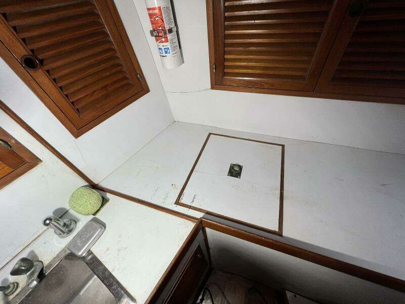 Sans Souci 37ft Tayana Yacht For Sale