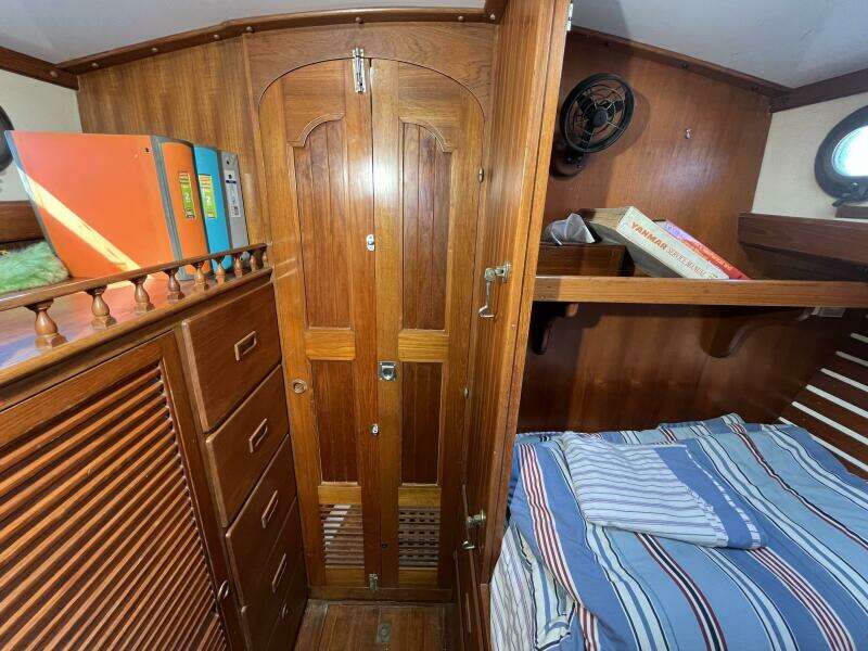 Sans Souci 37ft Tayana Yacht For Sale