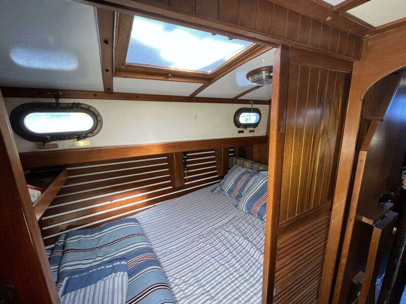 Sans Souci 37ft Tayana Yacht For Sale