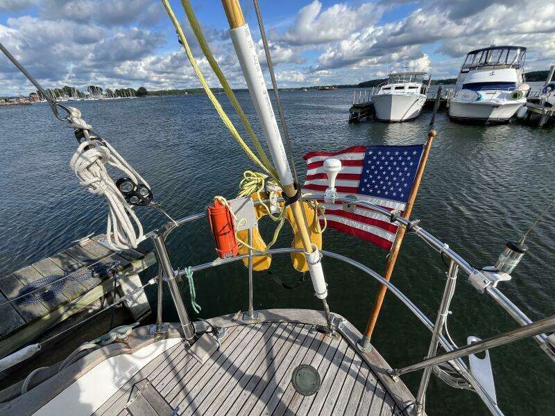 Sans Souci 37ft Tayana Yacht For Sale