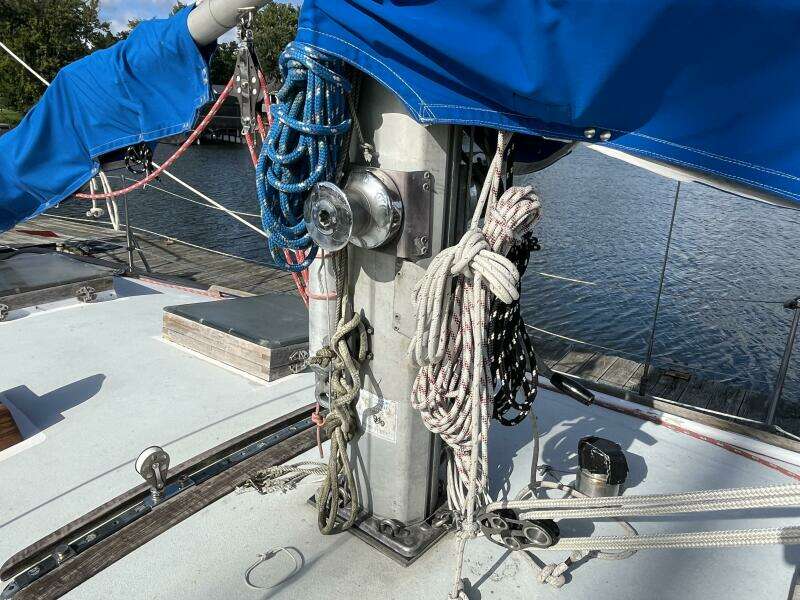 Sans Souci 37ft Tayana Yacht For Sale