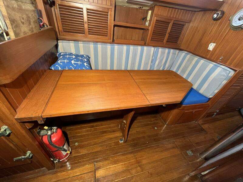 Sans Souci 37ft Tayana Yacht For Sale