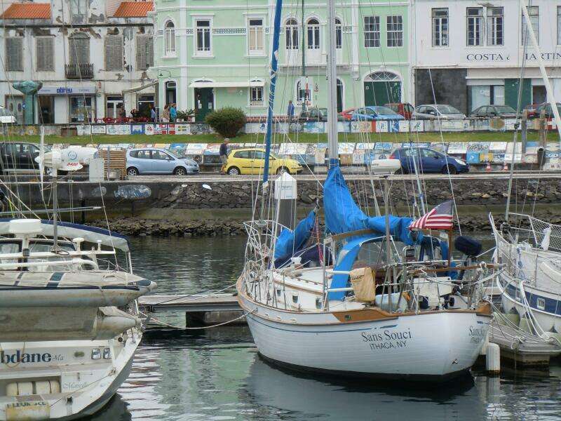 Sans Souci 37ft Tayana Yacht For Sale