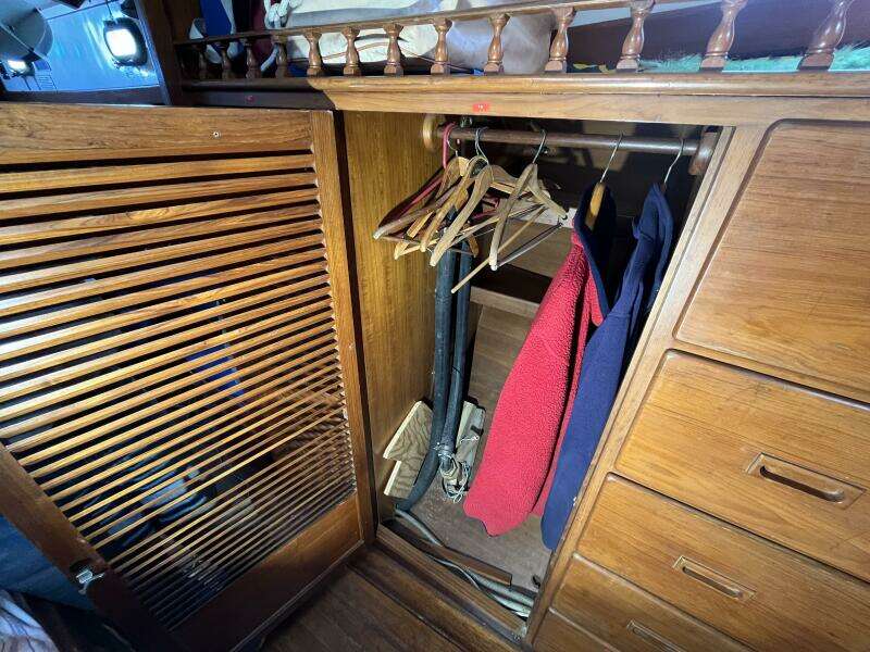 Sans Souci 37ft Tayana Yacht For Sale
