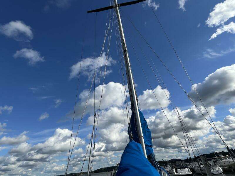 Sans Souci 37ft Tayana Yacht For Sale