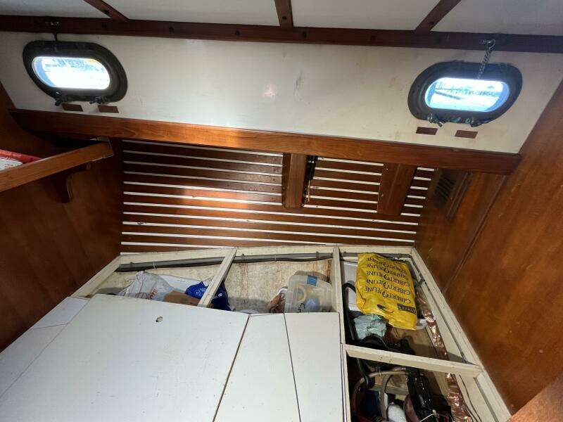 Sans Souci 37ft Tayana Yacht For Sale
