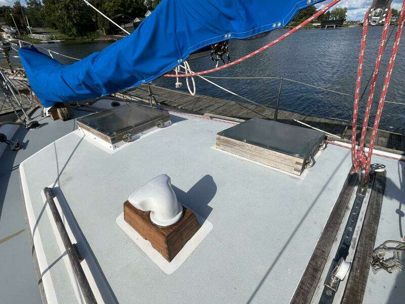 Sans Souci 37ft Tayana Yacht For Sale