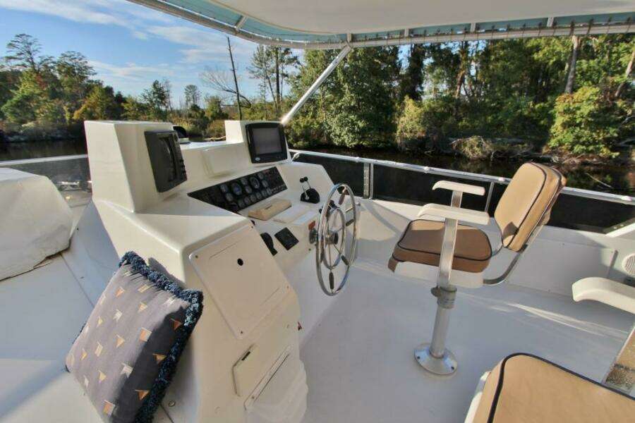 SLAINTE 53ft Tollycraft Yacht For Sale