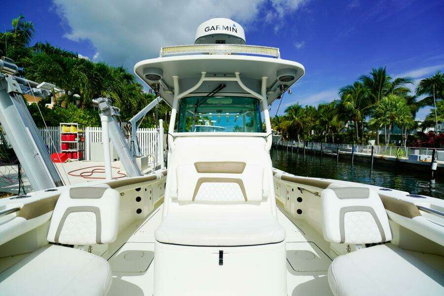 COMPLETE LUNASEA 32ft World Cat Yacht For Sale