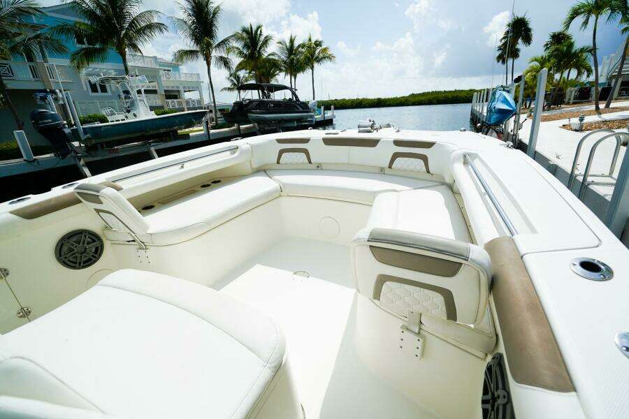 COMPLETE LUNASEA 32ft World Cat Yacht For Sale