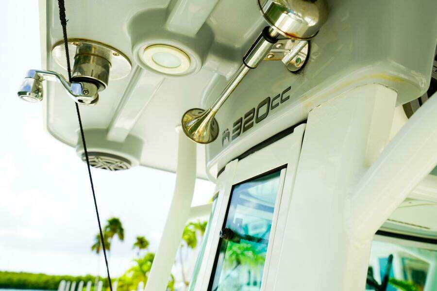 COMPLETE LUNASEA 32ft World Cat Yacht For Sale