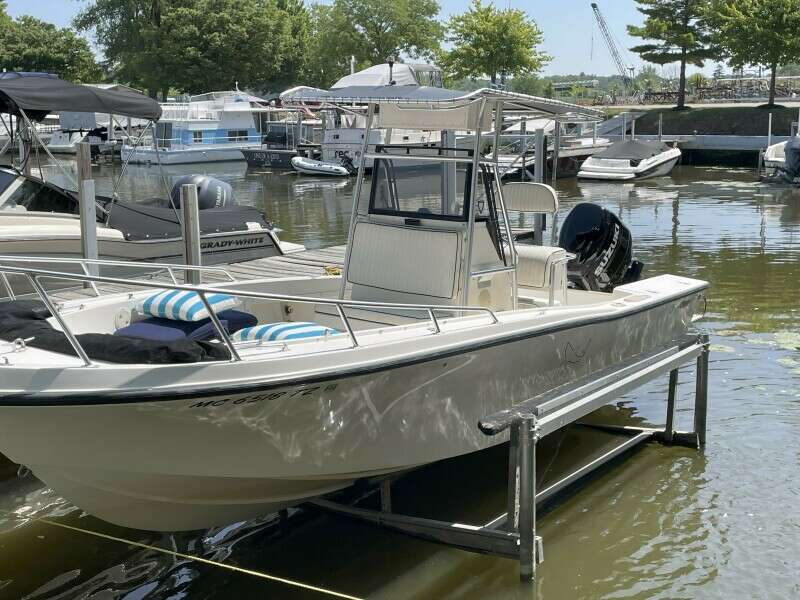 22ft Mako Yacht For Sale