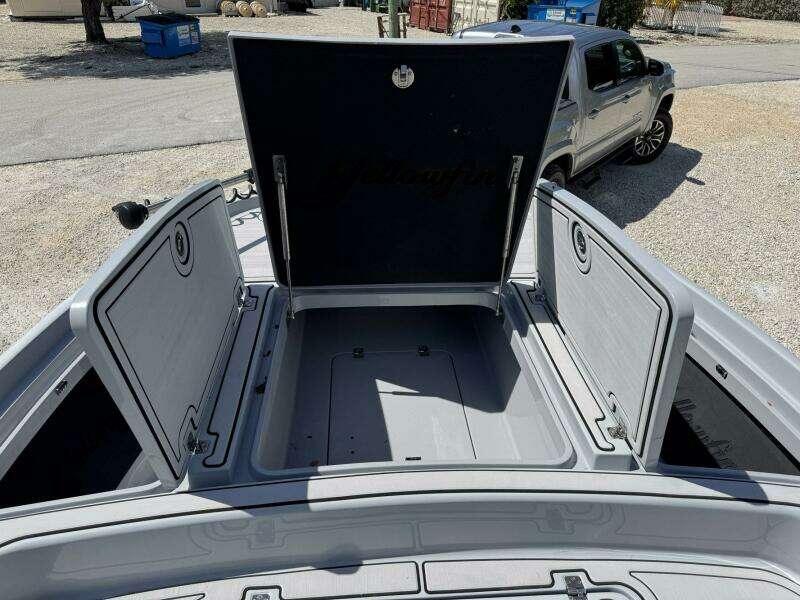 24ft Yellowfin Yacht For Sale
