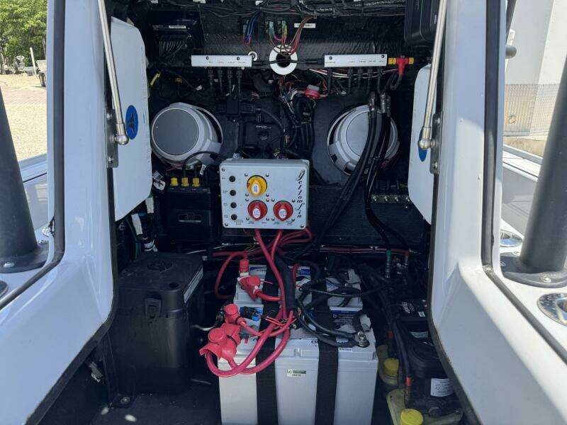 24ft Yellowfin Yacht For Sale