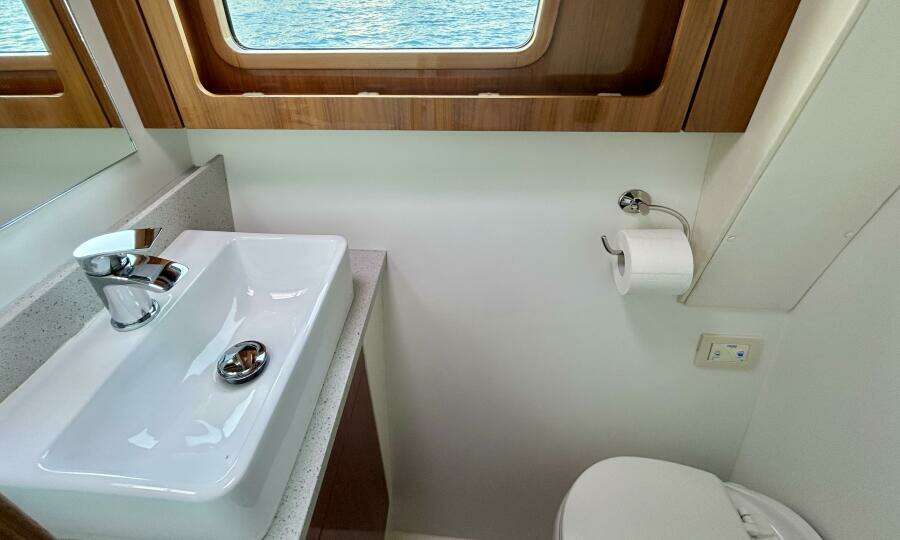 Giramondo 48ft Privilege Yacht For Sale