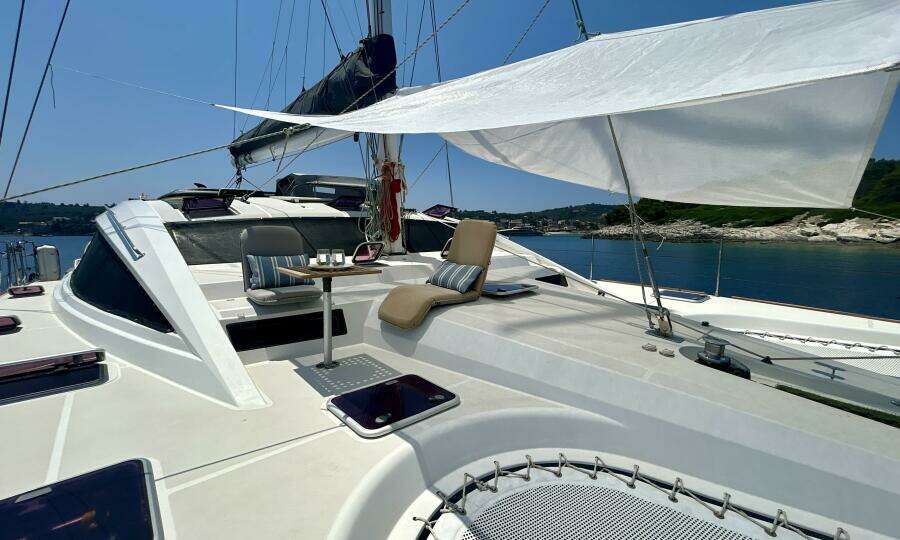 Giramondo 48ft Privilege Yacht For Sale