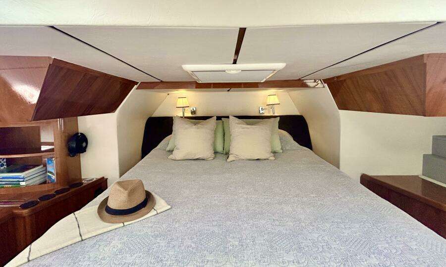 Giramondo 48ft Privilege Yacht For Sale
