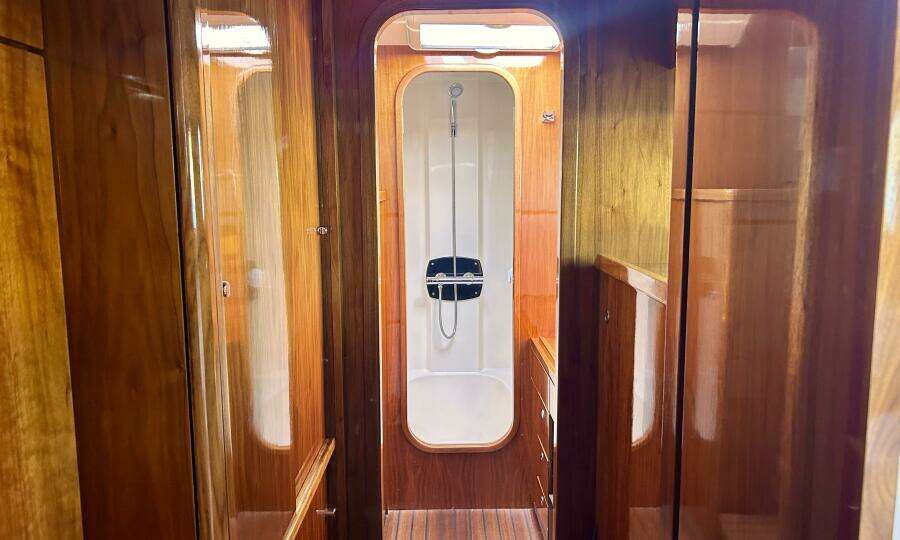 Giramondo 48ft Privilege Yacht For Sale