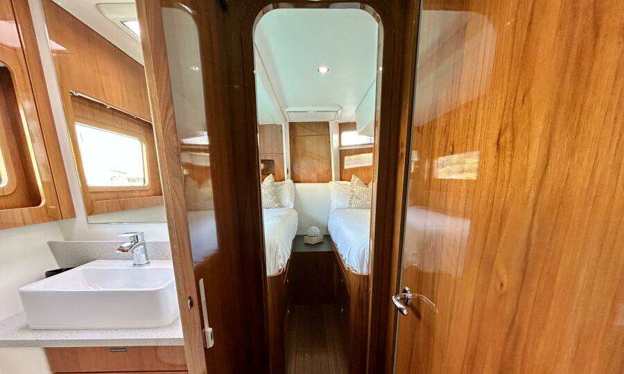 Giramondo 48ft Privilege Yacht For Sale