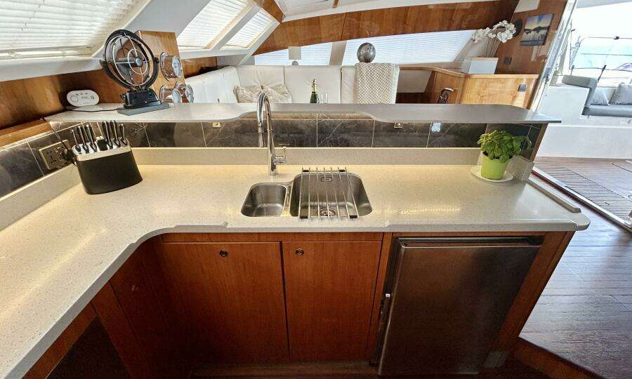 Giramondo 48ft Privilege Yacht For Sale
