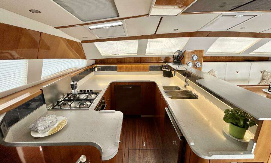 Giramondo 48ft Privilege Yacht For Sale