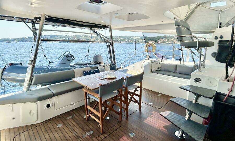 Giramondo 48ft Privilege Yacht For Sale