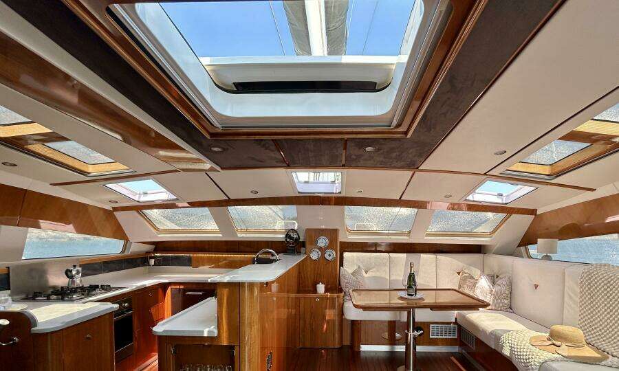 Giramondo 48ft Privilege Yacht For Sale