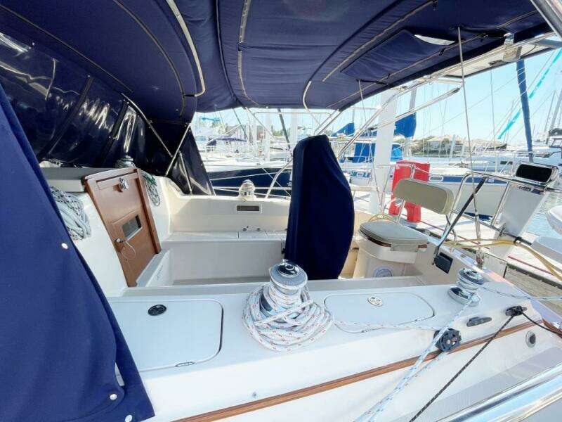 Rocinante 37ft Island Packet Yacht For Sale