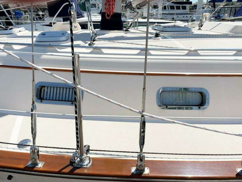 Rocinante 37ft Island Packet Yacht For Sale