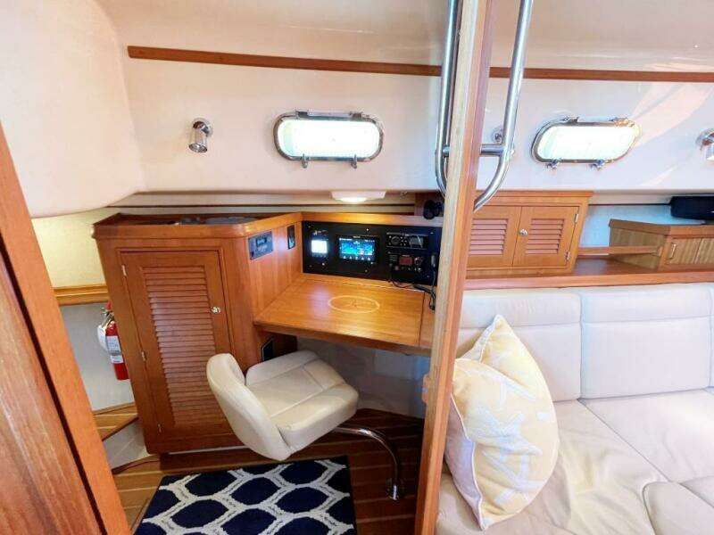 Rocinante 37ft Island Packet Yacht For Sale