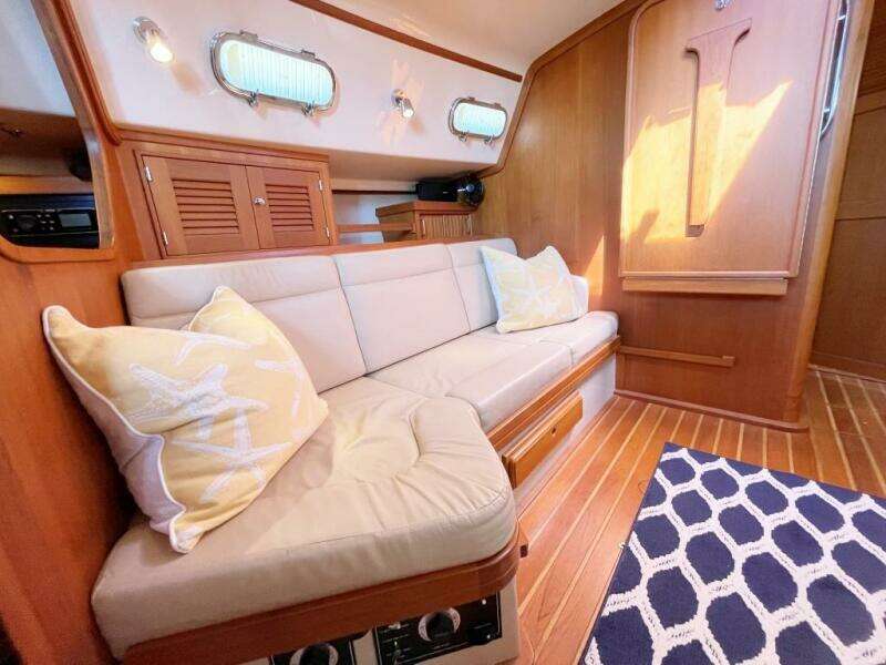 Rocinante 37ft Island Packet Yacht For Sale