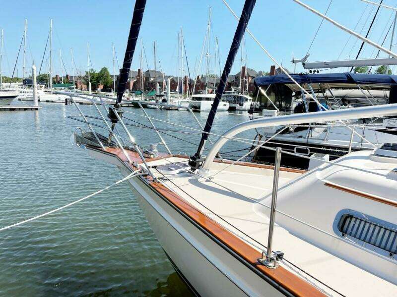 Rocinante 37ft Island Packet Yacht For Sale