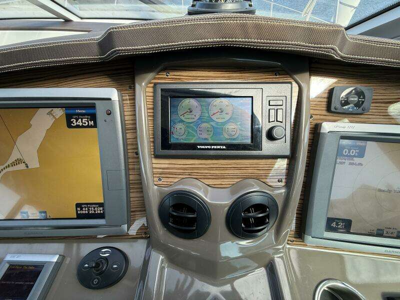 Livin  La Vitta 2 45ft Cruisers Yachts Yacht For Sale