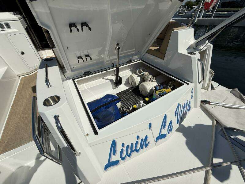 Livin  La Vitta 2 45ft Cruisers Yachts Yacht For Sale