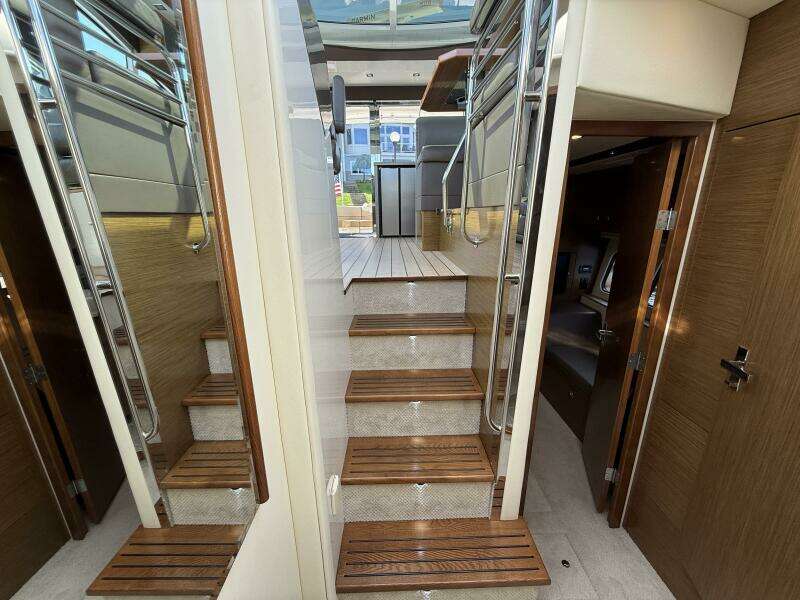 Livin  La Vitta 2 45ft Cruisers Yachts Yacht For Sale