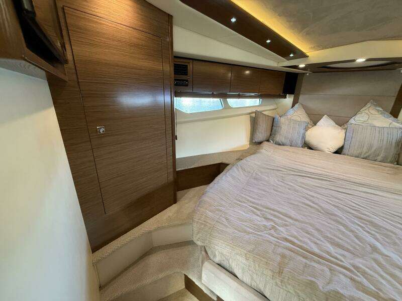 Livin  La Vitta 2 45ft Cruisers Yachts Yacht For Sale