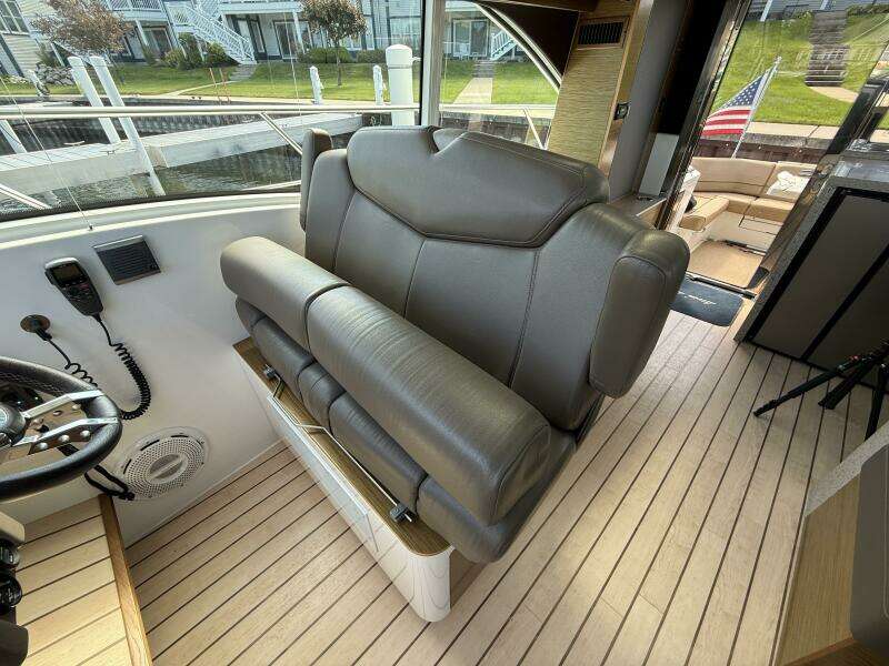 Livin  La Vitta 2 45ft Cruisers Yachts Yacht For Sale
